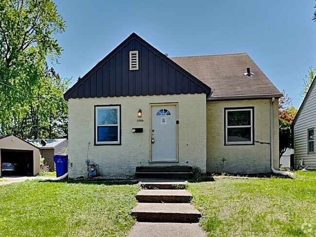 Building Photo - 1946 Cottage Ave E