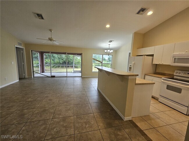 Foto del edificio - 2615 58th St W