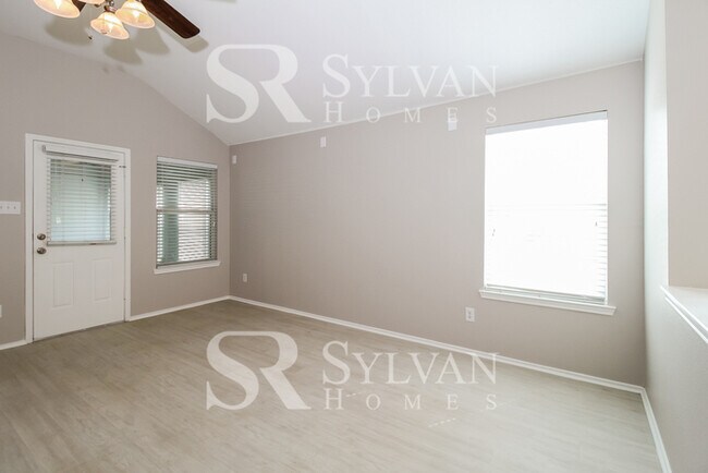 Foto del edificio - Turn the key. Enter. Smile. Repeat every day!