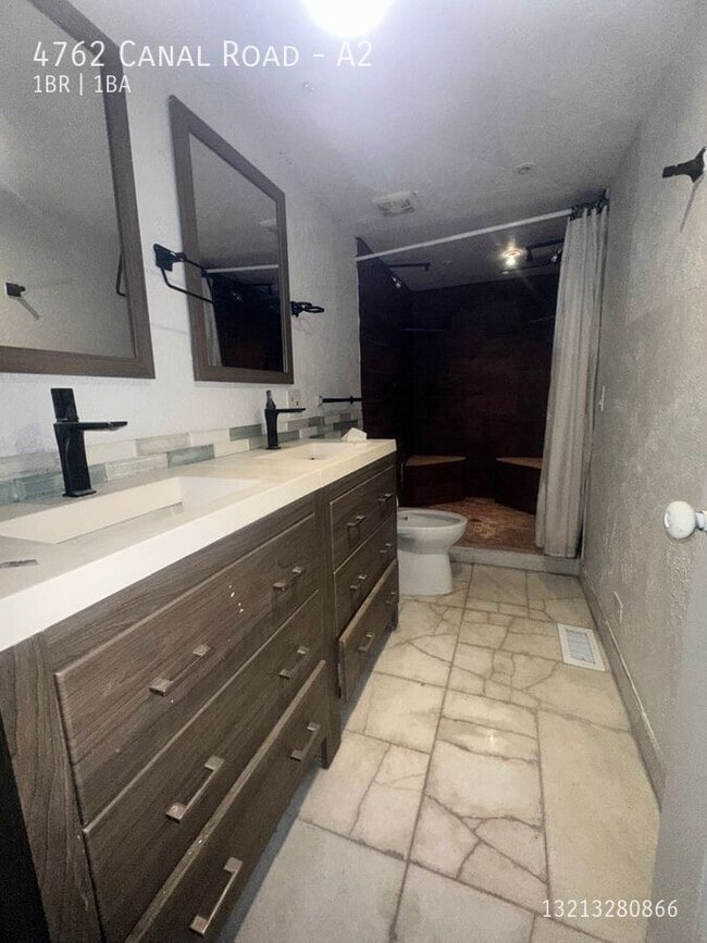 Building Photo - 4762 Canal Rd