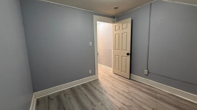 Foto del edificio - 51-57-57 Grove St