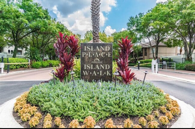 Building Photo - 628 Arbor Lake Ln