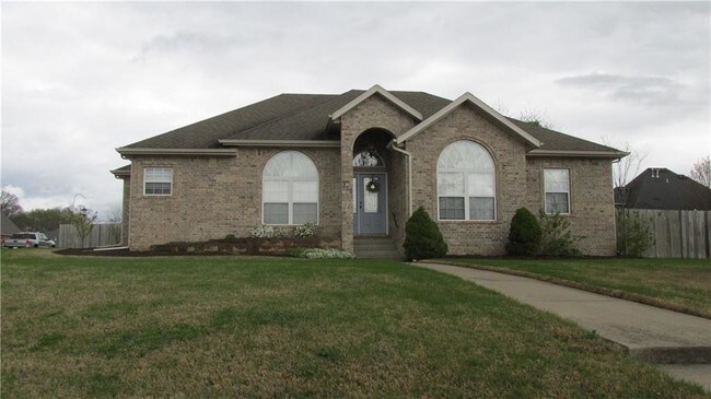 Foto del edificio - 308 NW Saddlebrook Dr