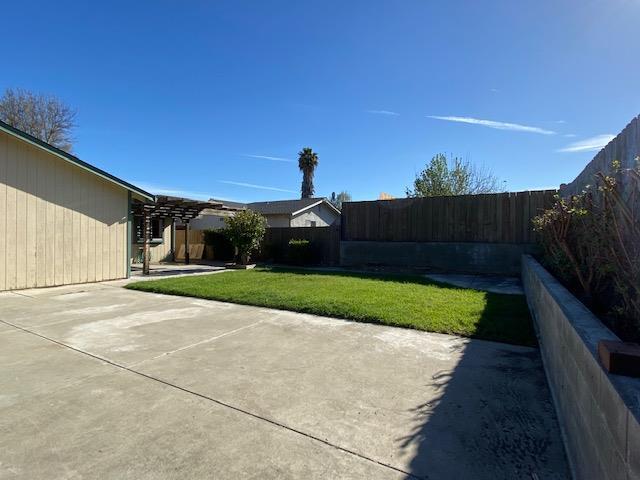 Primary Photo - 1295 Meridian St