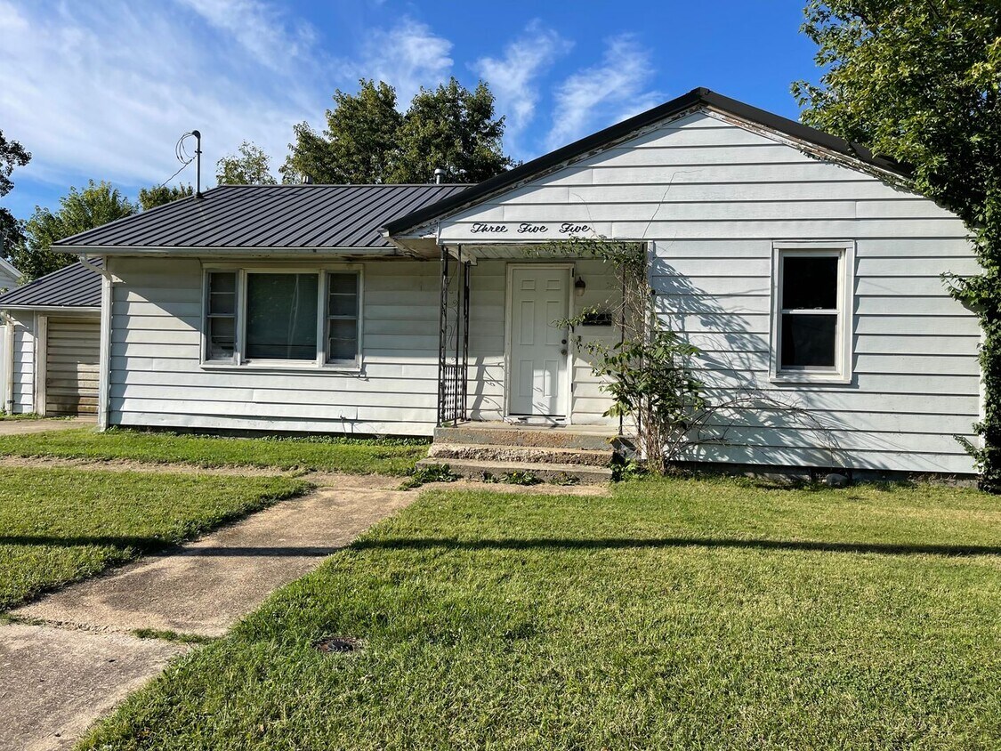 Foto principal - 2 BEDROOM 1 BATHROOM HOUSE FOR RENT