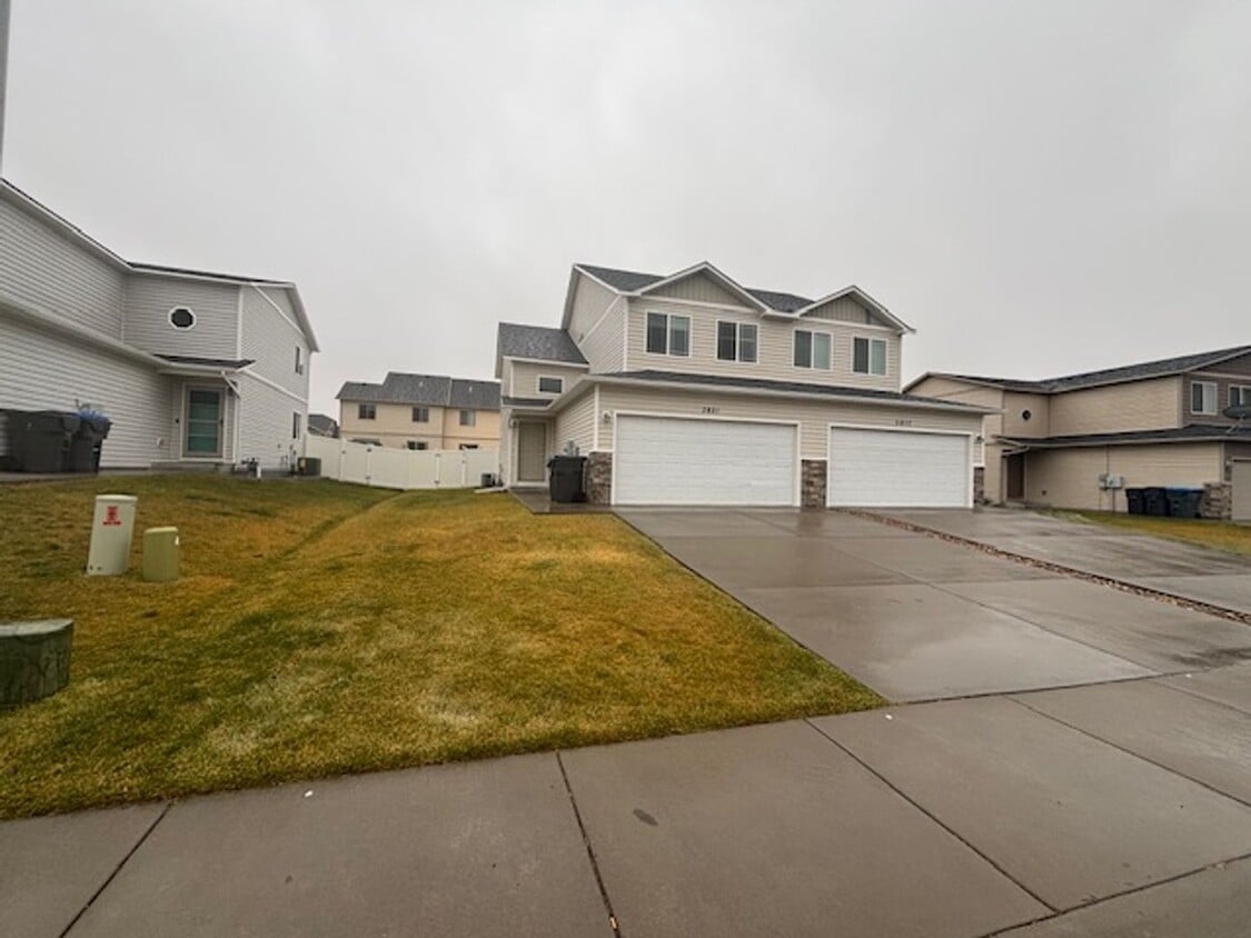 Primary Photo - Great 3 Bedroom Home in Saddle Ridge!