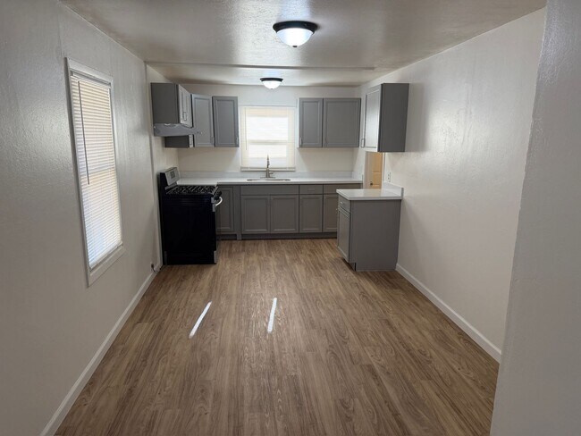 Foto del edificio - 1339 S Liberty St