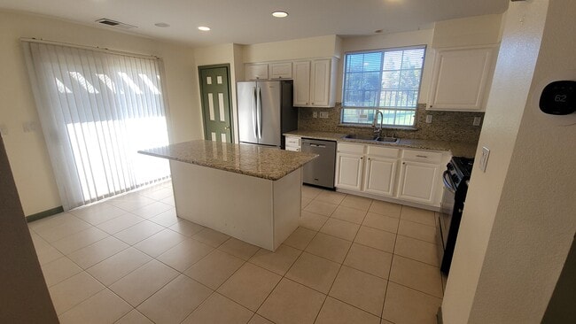 Building Photo - 1537 Hermocilla Way