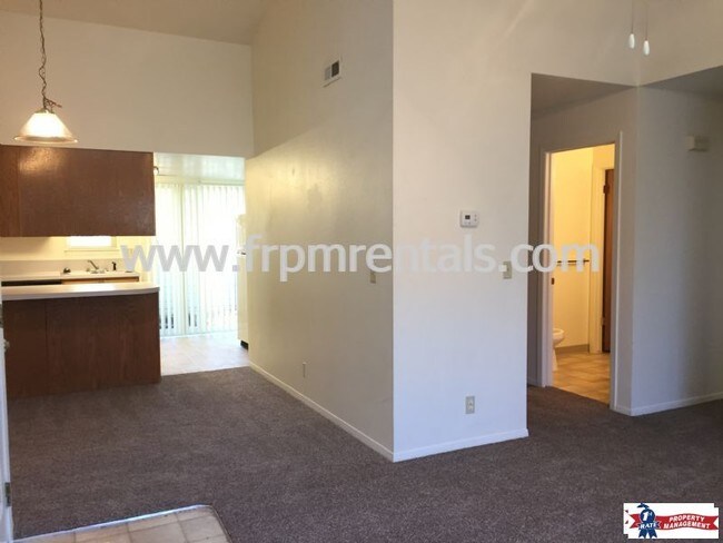 Foto del edificio - 1462 N Hartman St