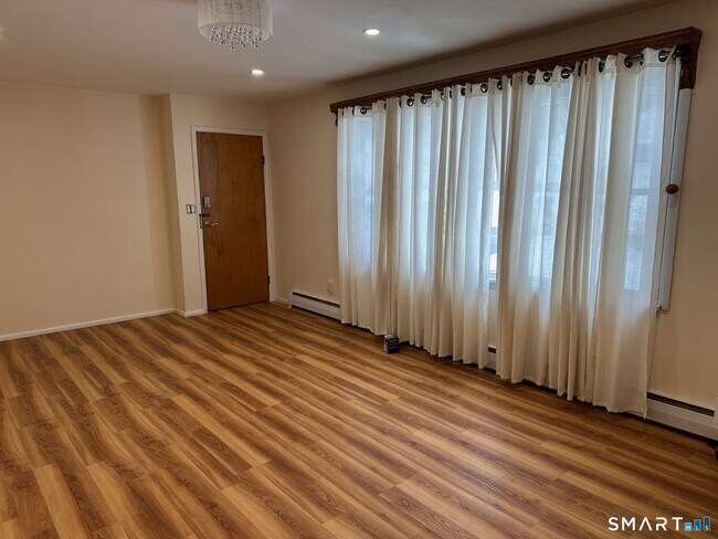 Foto del edificio - 287 East St