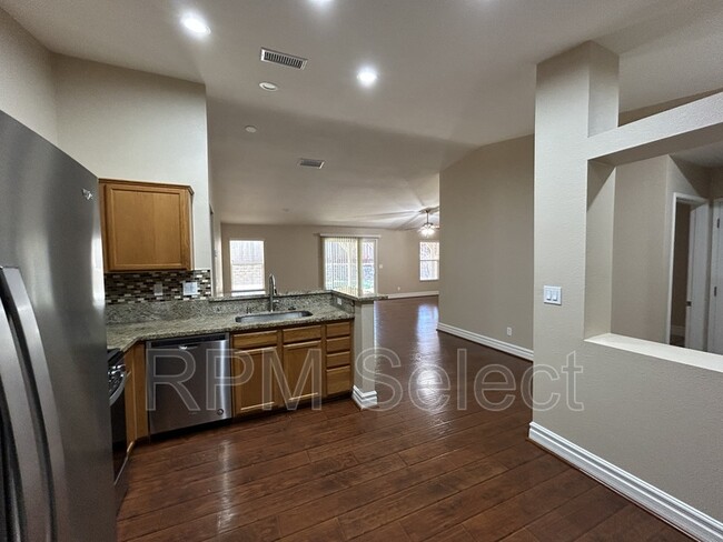Building Photo - 10862 Wethersfield Dr