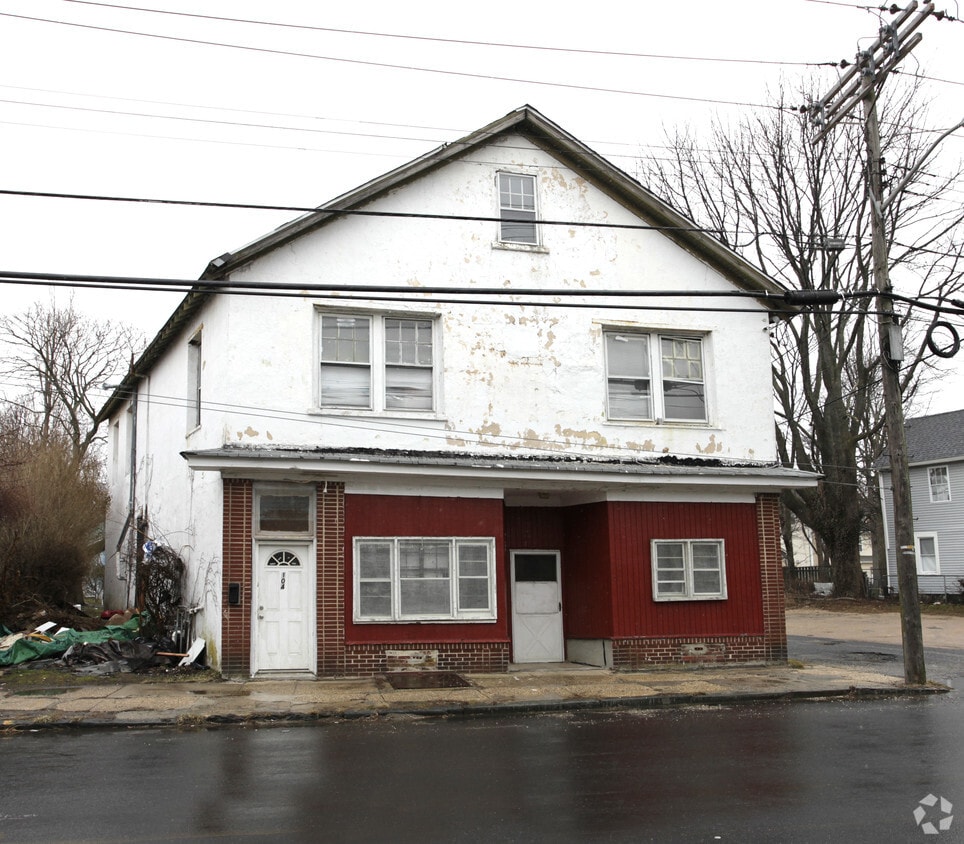Building Photo - 104 Liberty St
