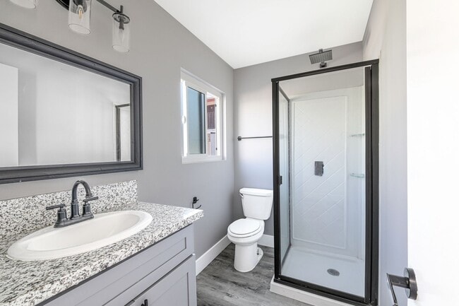 Foto del edificio - 13392 Magnolia St