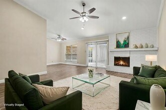 Building Photo - 2701 Whitehurst Dr