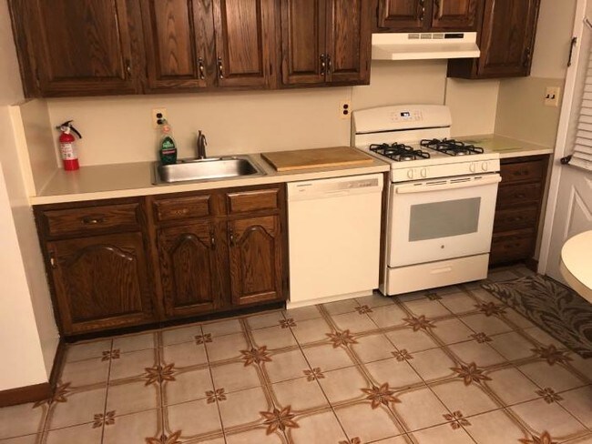 Foto del edificio - 3 bedroom in LITTLE NECK NY 11362