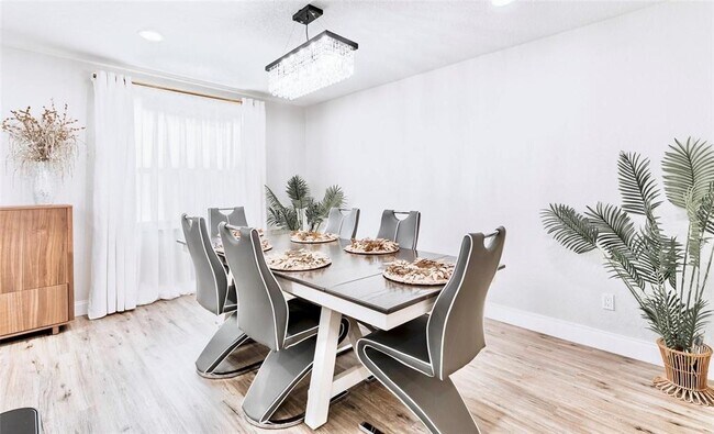 Foto del edificio - 6220 Interbay Ave