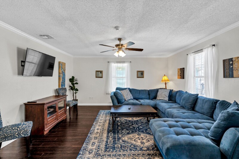Foto principal - 5000 St Claude St