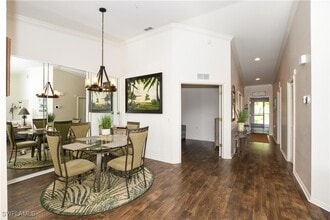 Building Photo - 10420 Wine Palm Rd
