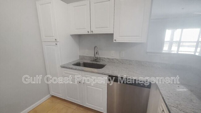 Foto del edificio - 4802 51st St W