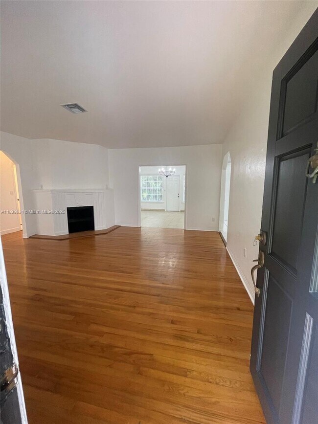 Foto del edificio - 845 Lorca St