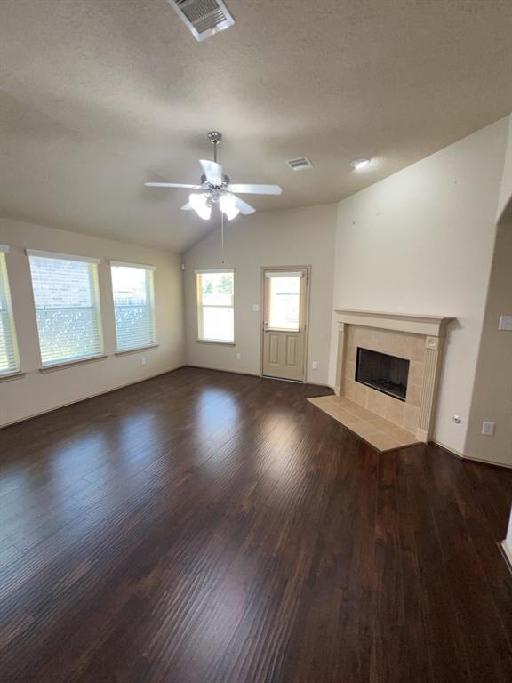 Foto del edificio - 5306 Jay Thrush Dr