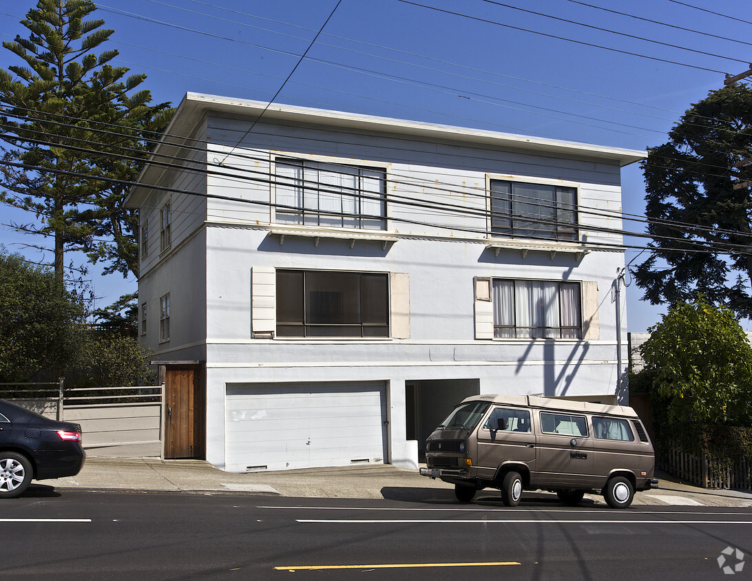 Foto principal - 840 Kirkham St