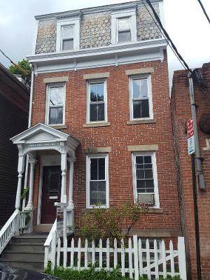 Building Photo - 131 Bradley St