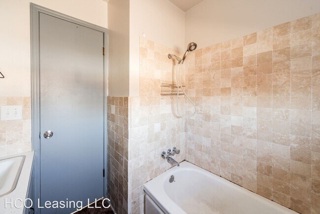Building Photo - 3 br, 1.5 bath House - 1220 S.W. 62nd Street