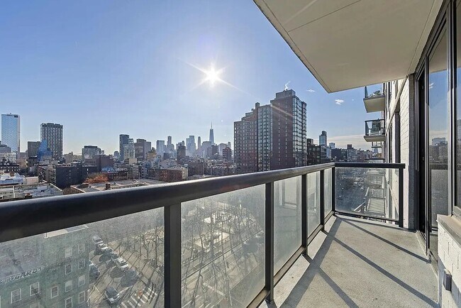 Foto del edificio - 250 E Houston St