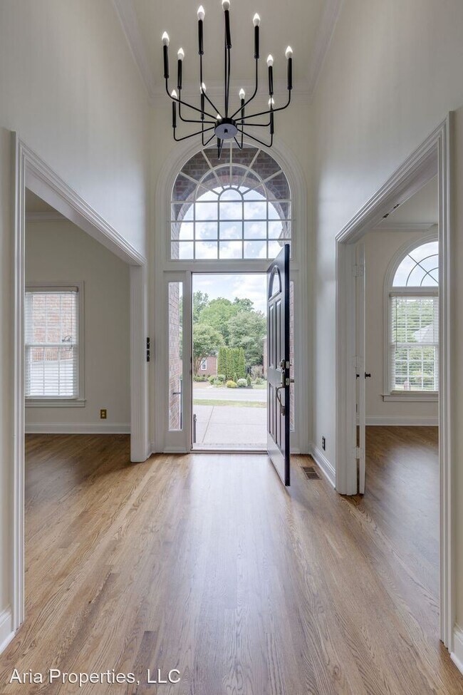 Foto del edificio - 4 br, 4 bath House - 1712 Charity Dr.