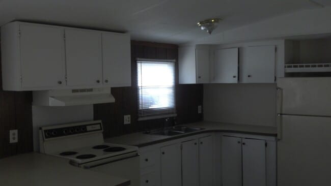 Building Photo - 134 Jordyn Ln