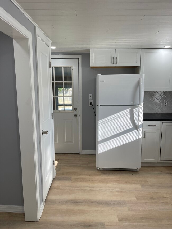 Kitchen - 111 West Ave