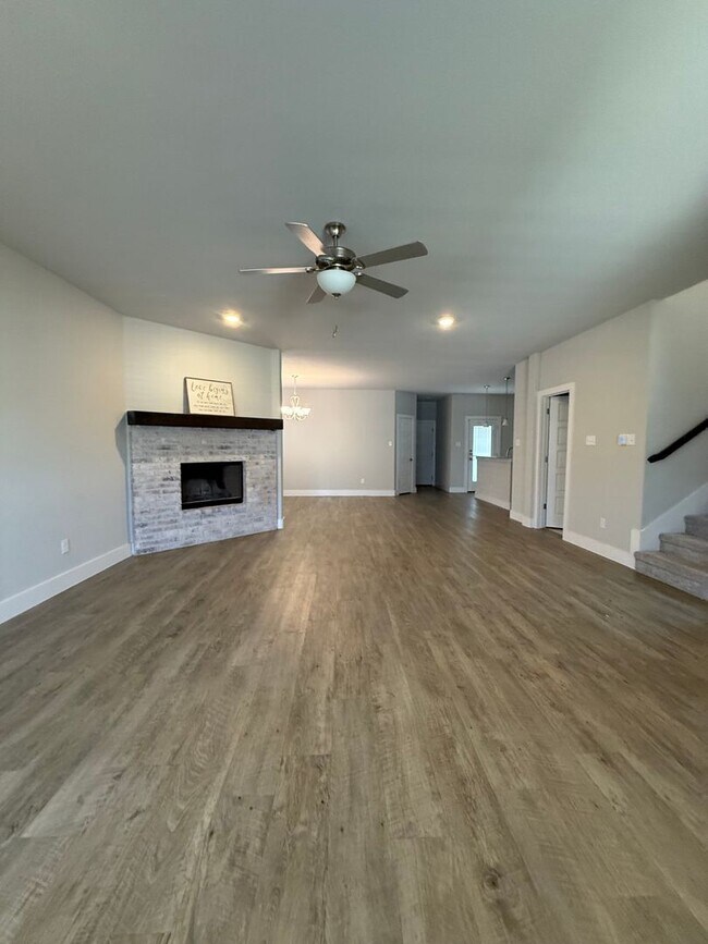 Foto del edificio - 640 The Cottages Dr