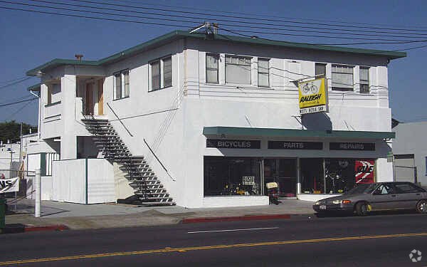 Foto del edificio - 22125 Mission Blvd
