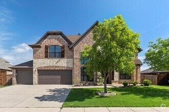 Building Photo - 2245 Gulfstream Dr