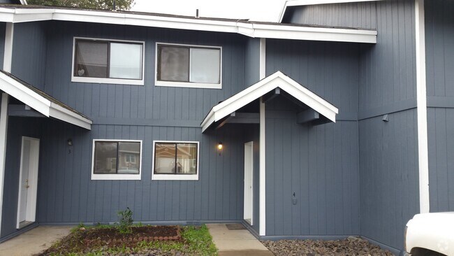 Building Photo - 184 Palace Cir