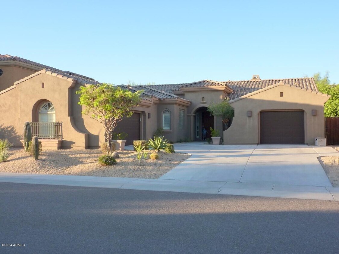 Foto principal - 3942 E Patrick Ln