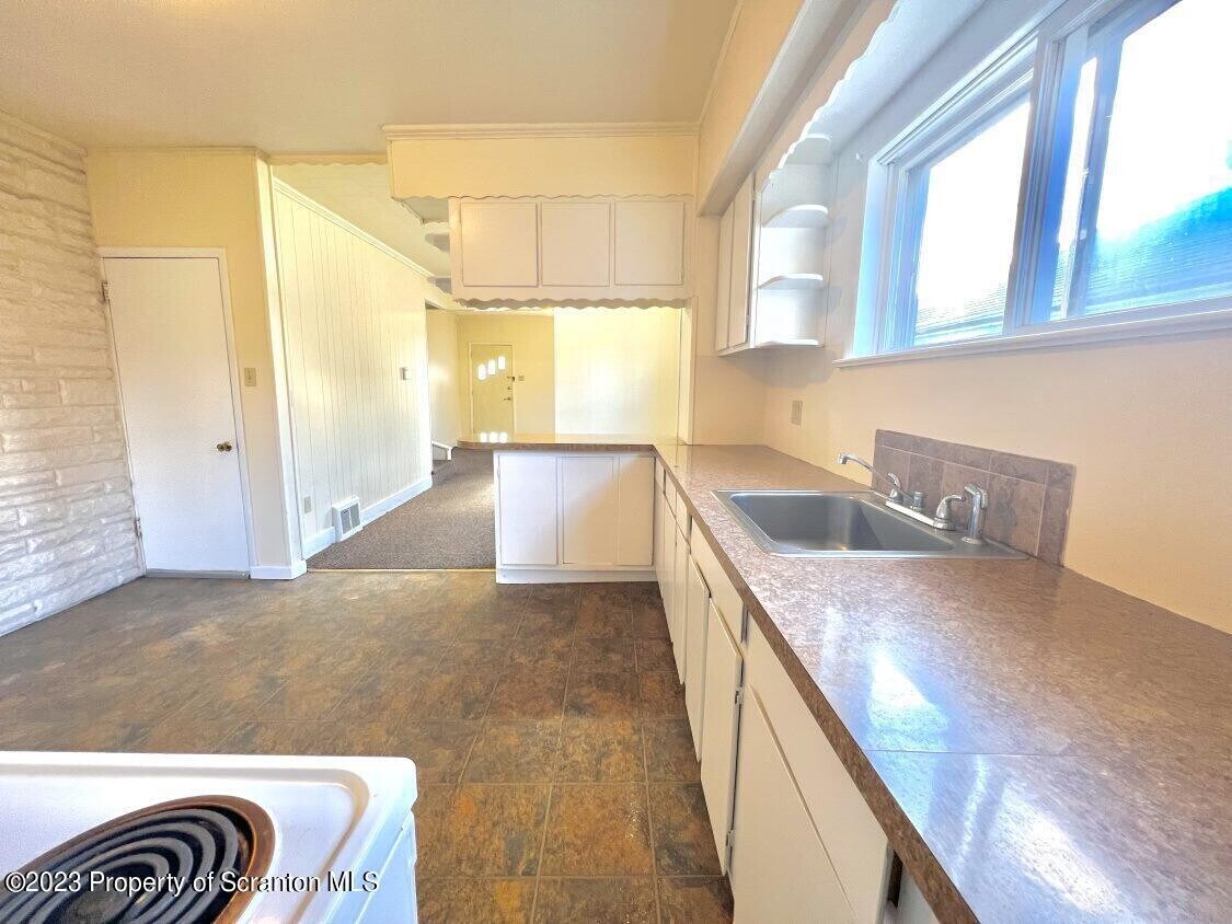 Primary Photo - 1427 N Lincoln Ave