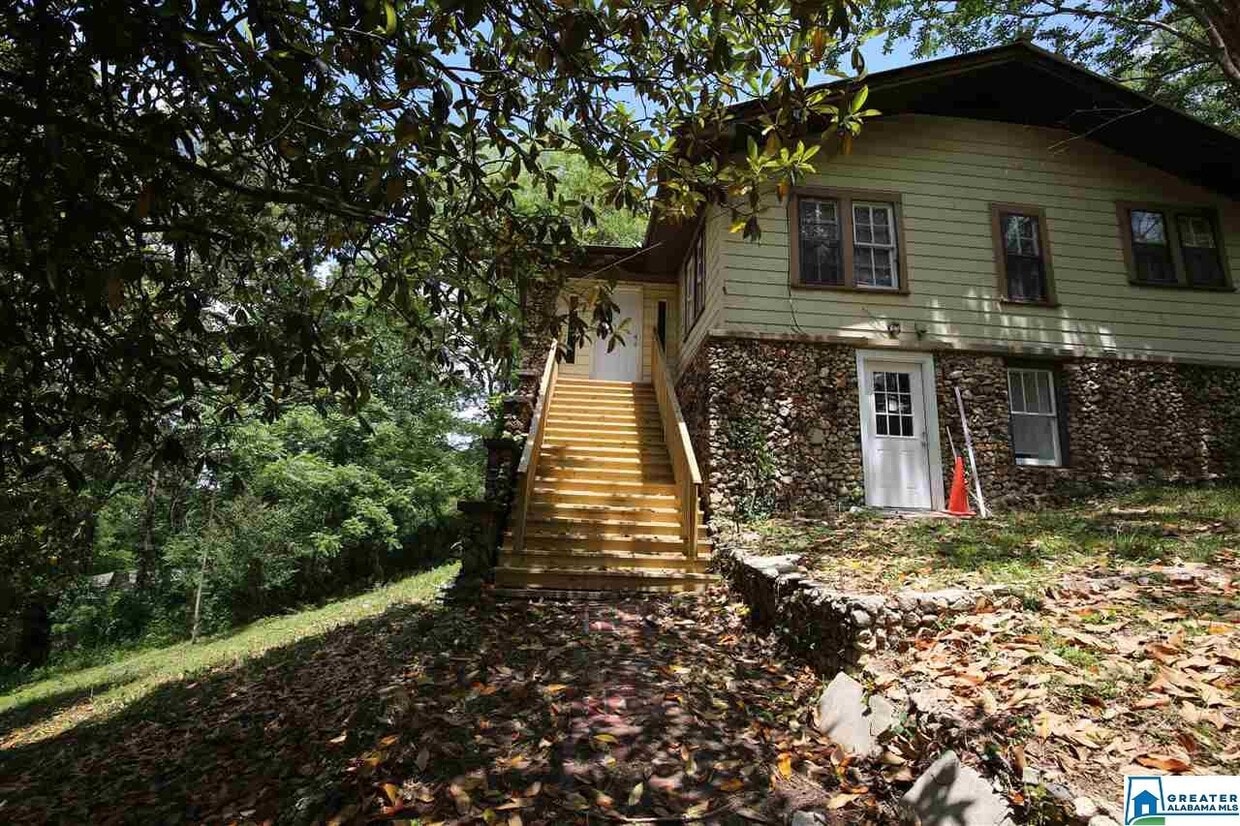 1617 Old Springville Rd, Center Point, AL 35215 House Rental in