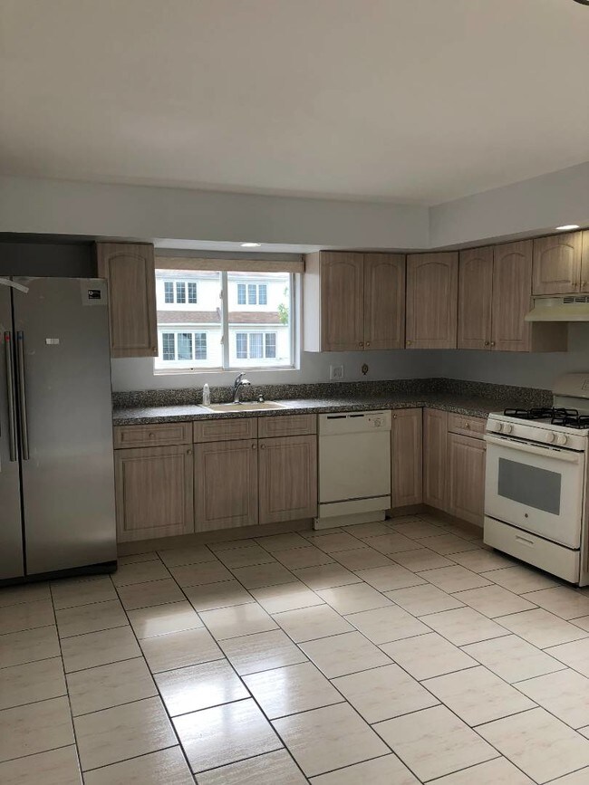 Foto del edificio - 10 Cottonwood Ct