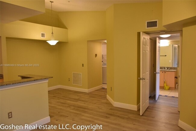 Building Photo - 2496 Centergate Dr Building Photo - 2496 Centergate Dr