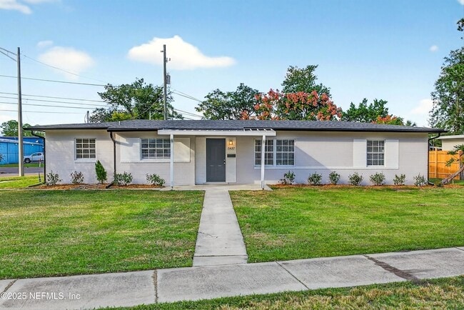 Building Photo - 5437 Attleboro St