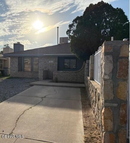 Foto del edificio - 10213 Silver Strand Pl
