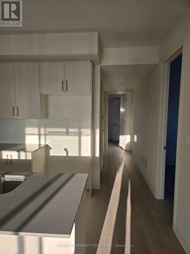 Photo du bâtiment - 79 Rackham Ln