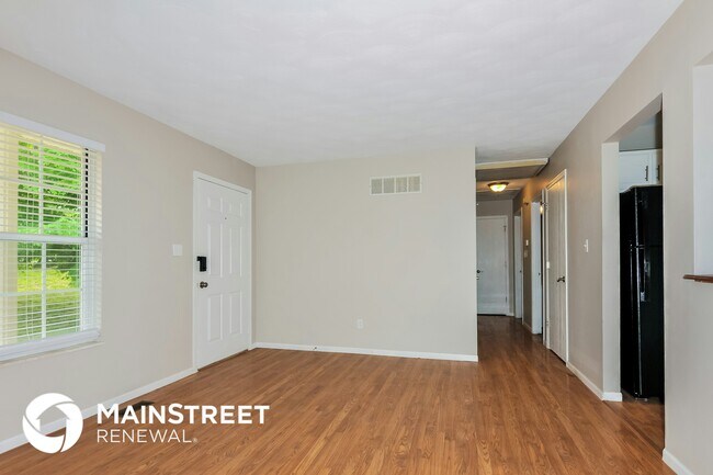 Foto del edificio - 738 Pine Haven Dr