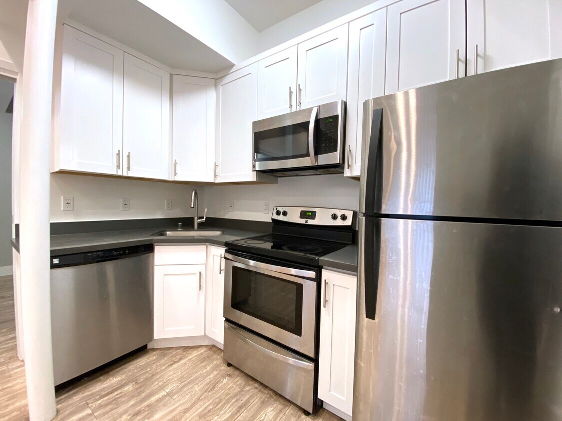 Foto principal - 885 Franklin St