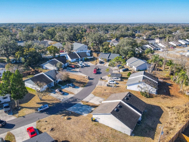 Foto del edificio - 1015 Harden Ct