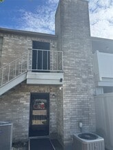 Building Photo - 10821 Braes Bend Dr