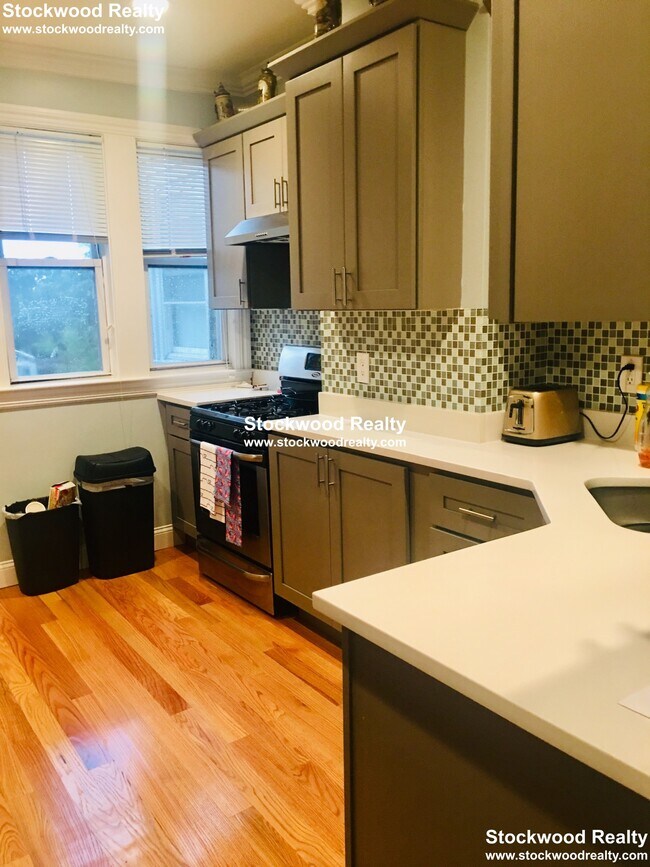 Foto del edificio - 935 Dorchester Ave