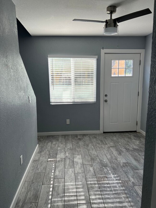 Building Photo - 12731 W Tasha Dr